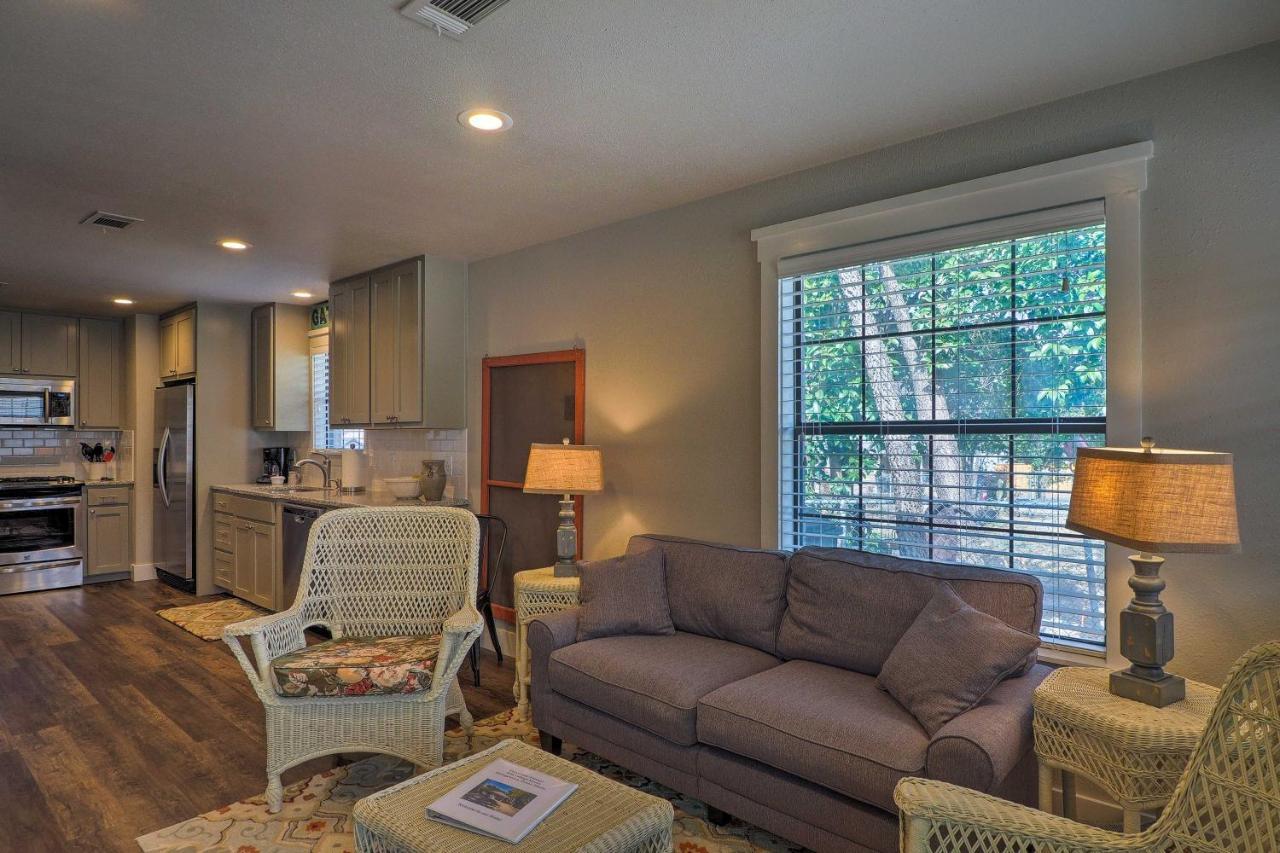 Cozy Home Blocks To Georgetown Square And Su! Bagian luar foto