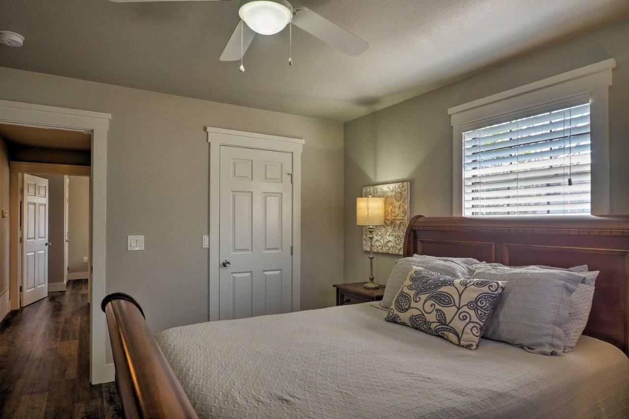 Cozy Home Blocks To Georgetown Square And Su! Bagian luar foto